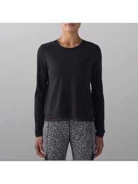 Lululemon Top Sole Train Ruffle Mesh Layer Hem Black‎ Long Sleeve Size Large